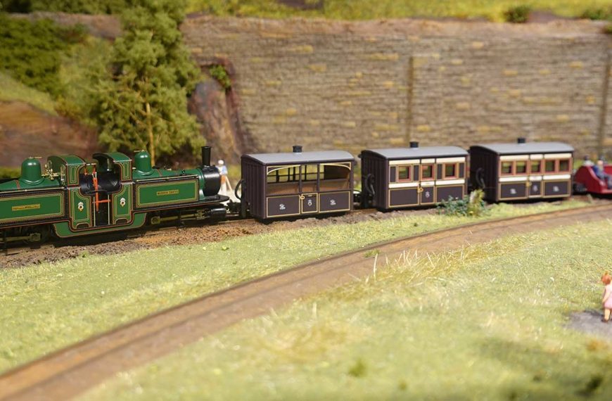 Bag a Bachmann bargain today!